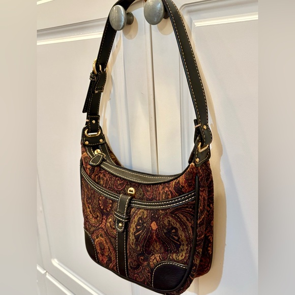 VINTAGE~  Etienne Aigner Small Tapestry Shoulder Bag Purse~MINT CONDITION~SKU049 - Picture 3 of 16